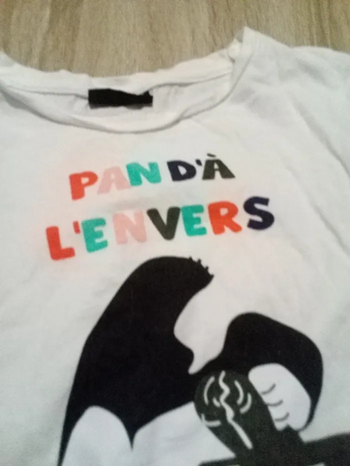 T shirt panda l'envers - photo numéro 2