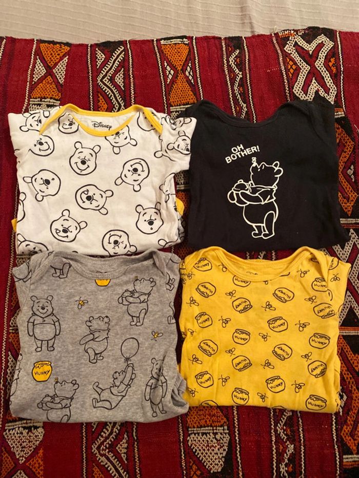 Lot mixte exclusif Bodys Winny Poo, Disney 100% coton 9 mois a 12 mois