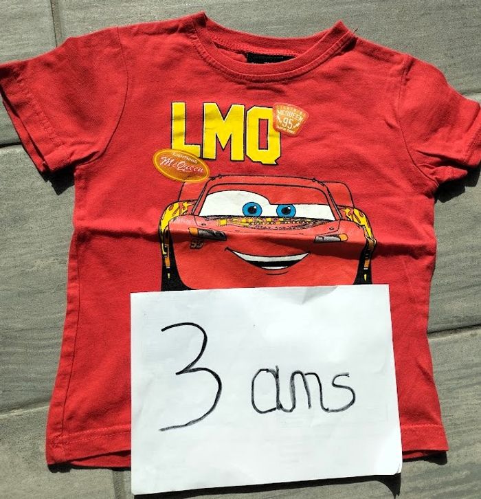 Lot n° 471 T-shirt manches courtes Disney Pixar 3 ans - photo numéro 1