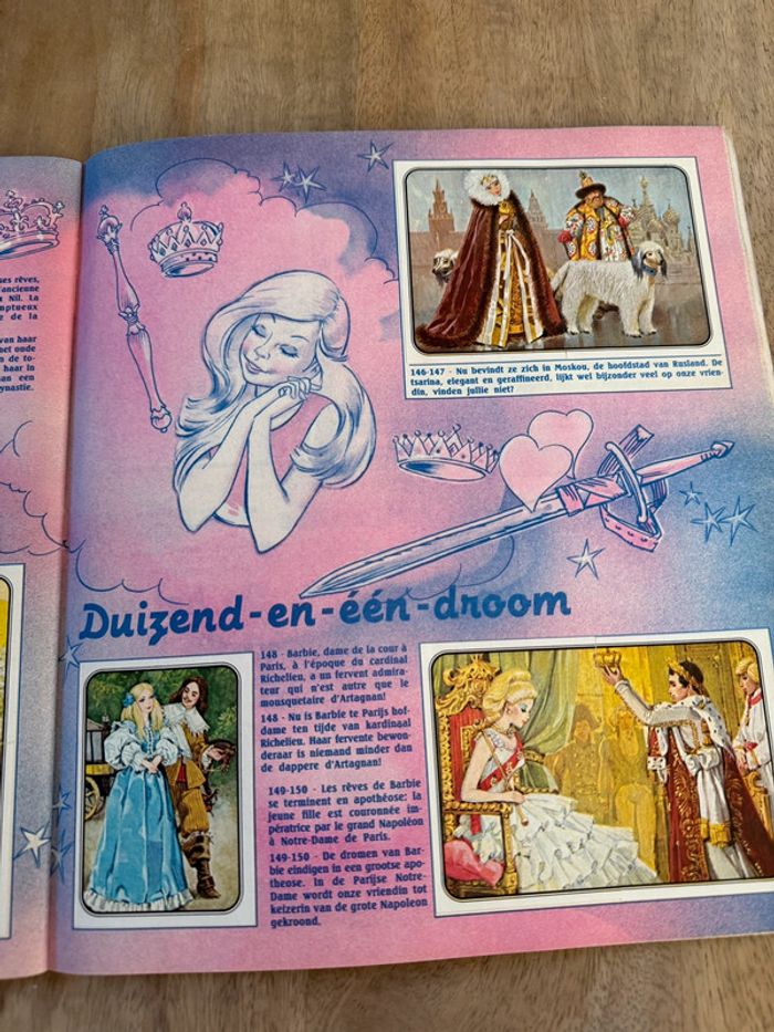Album Panini ancien vintage complet Barbie Poupée Un monde en rose - photo numéro 10