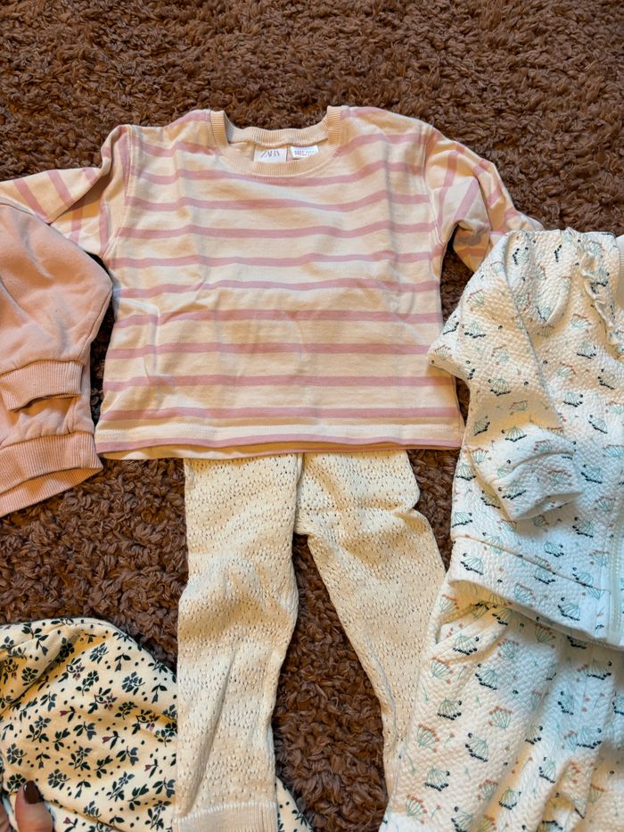 Lot vêtements 12 mois - photo numéro 4