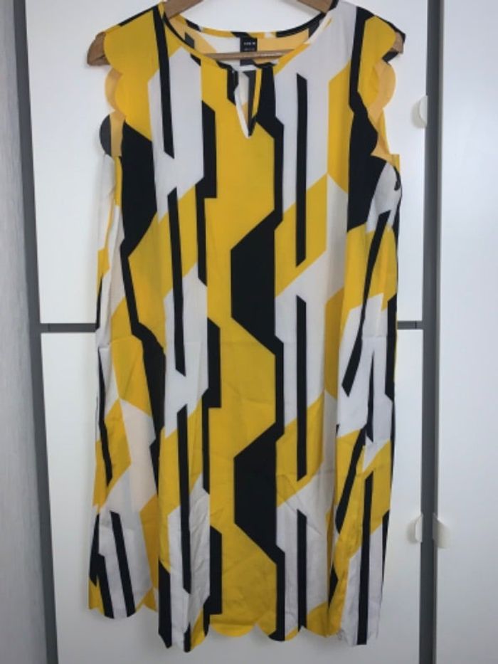 Robe tunique sans manche neuve