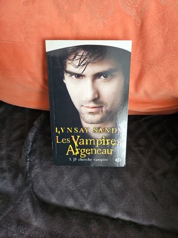 Livre de poche les vampires argeneau tome 3