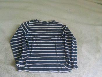 T . shirt , T . 10 ans