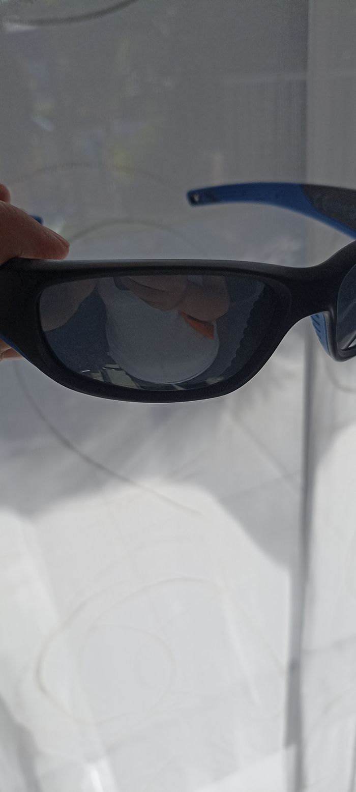 Lunettes de soleil sport enfants - photo numéro 3