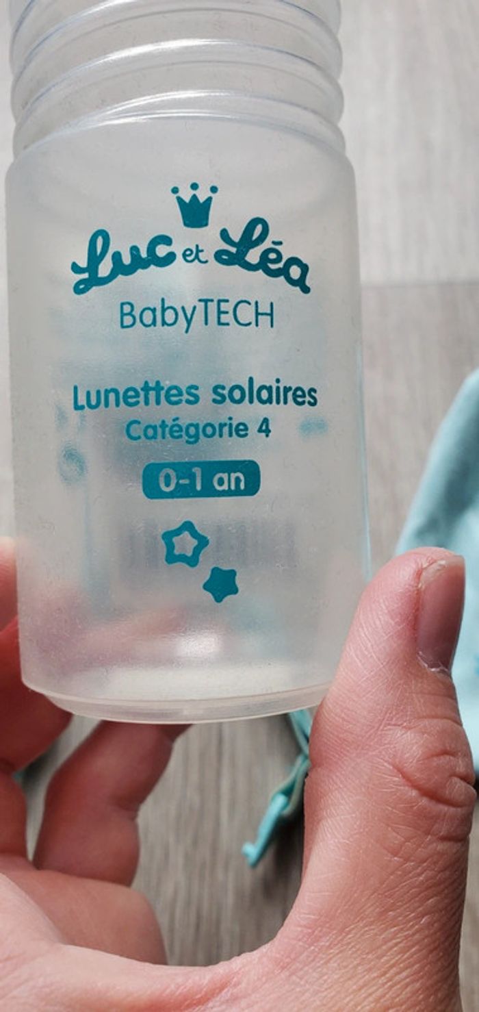 Lunettes solaire enfant 0-1 an - photo numéro 7