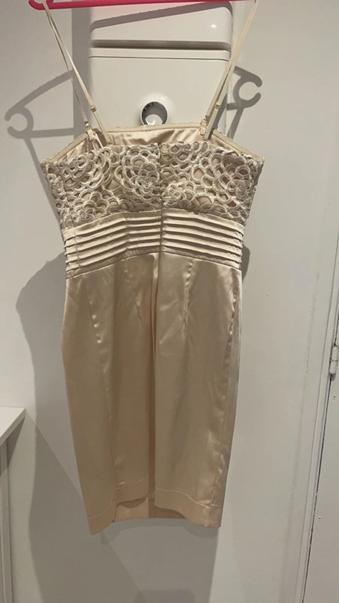 Robe de soirée beige - photo numéro 3