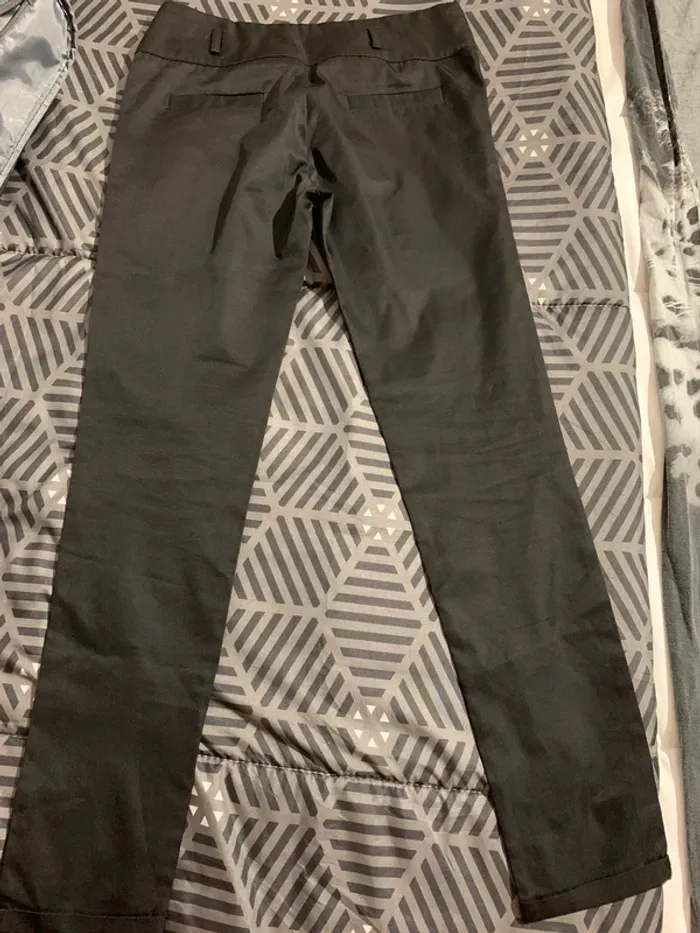 Pantalon noir - photo numéro 2