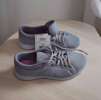 baskets grises Reebok neuves femme pointure 36