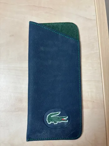 Étui à lunettes Lacoste