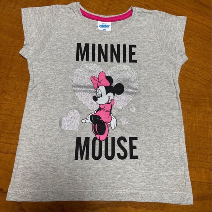 Lot de 8  de t-shirts  fille taille 5 ans - photo numéro 4