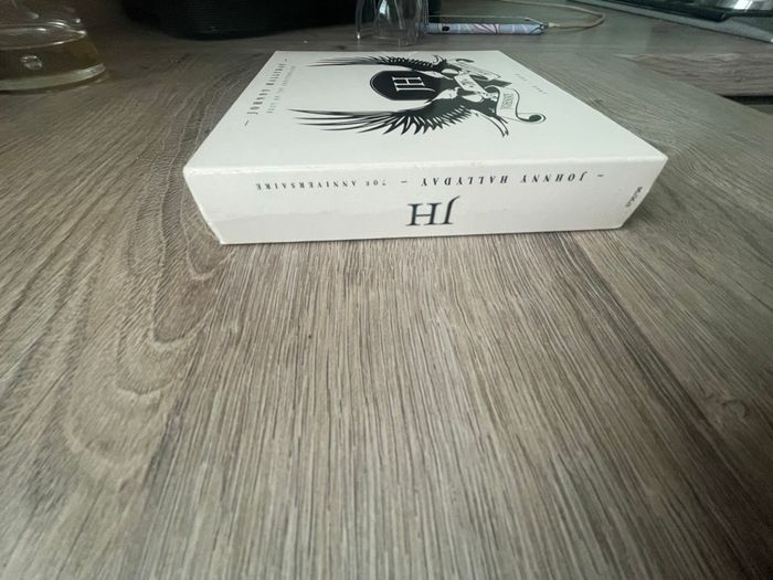 Cd de Johnny Hallyday - photo numéro 3