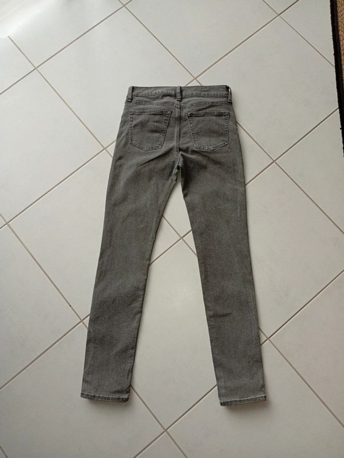 Jean skinny gris. H&M Taille 40/42 - photo numéro 2