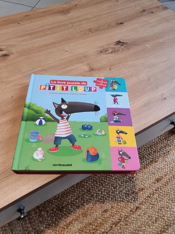 Le livre puzzle de p'tit loup
5 puzzles de 9 pièces
Comme neuf