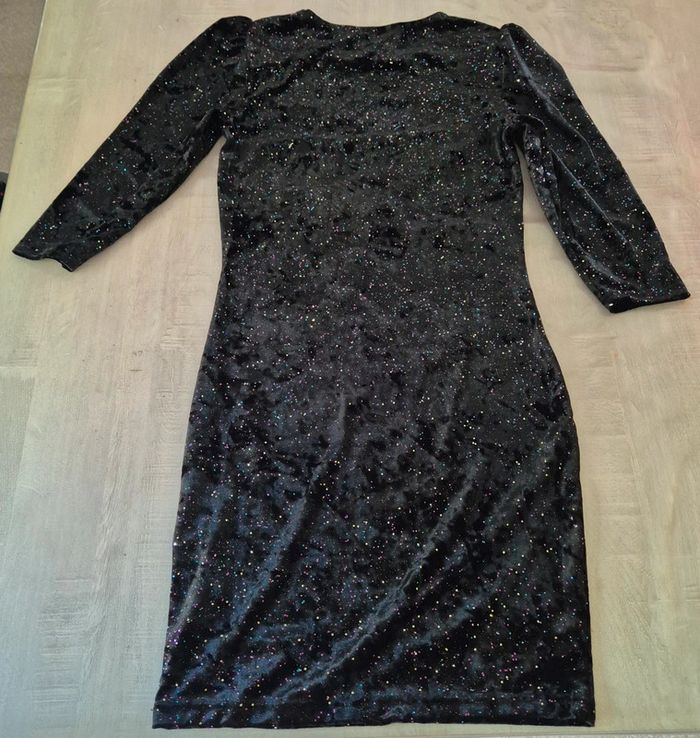 Robe paillettes - photo numéro 3