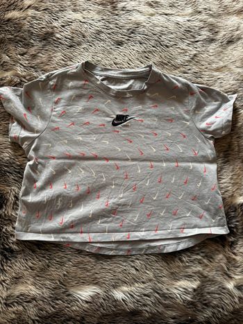 Tee shirt court Nike