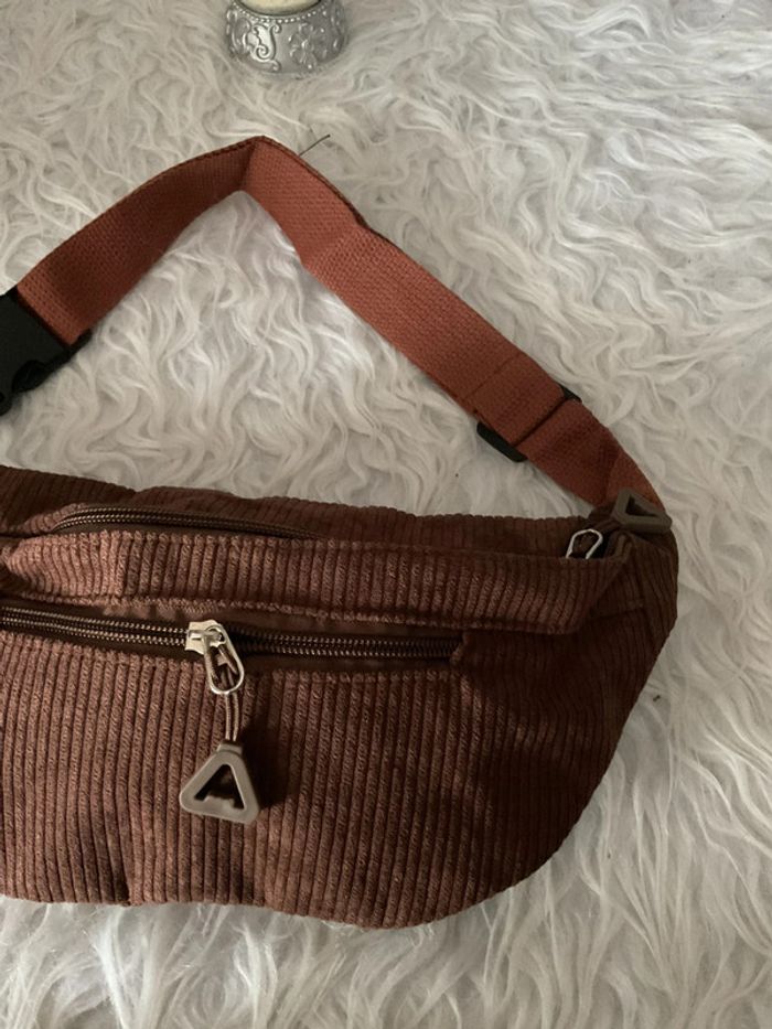 Sac banane en velours côtelé neuve - photo numéro 2