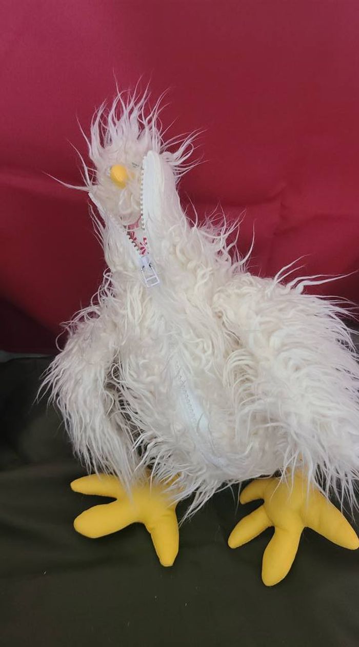 Peluche créateur Gwénaël Malcorpi. CHICKYTA LA POULE - photo numéro 2