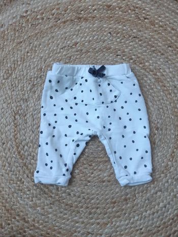 Jogging blanc à motif pois noir Kiabi 3 mois