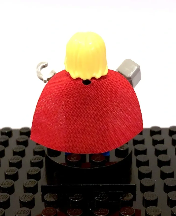 LEGO Marvel Super Heroes - "Thor, no beard" - photo numéro 2