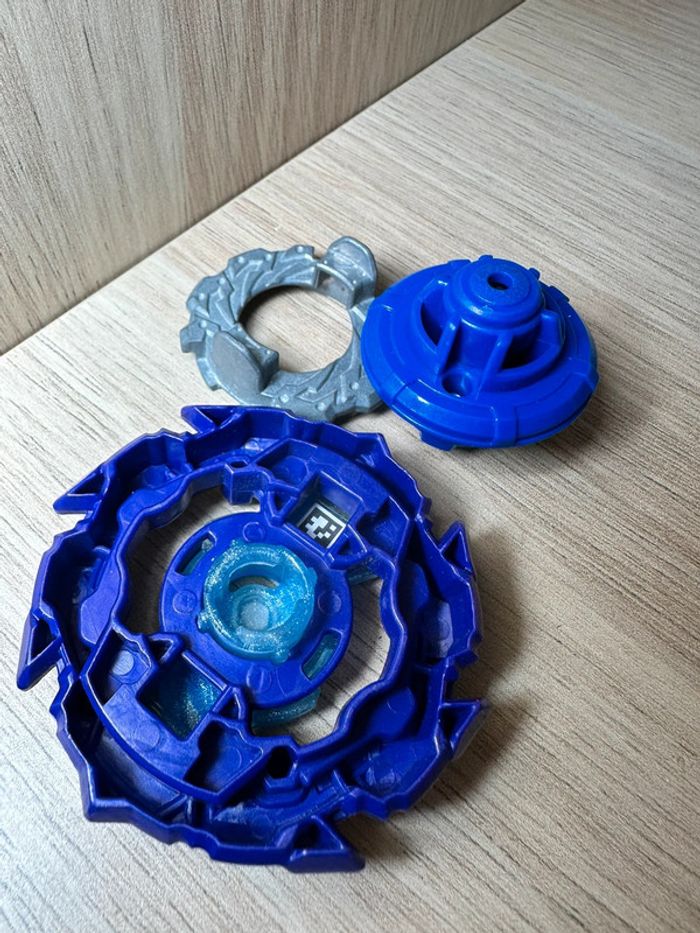 Toupie beyblade leviathan l5 - photo numéro 3