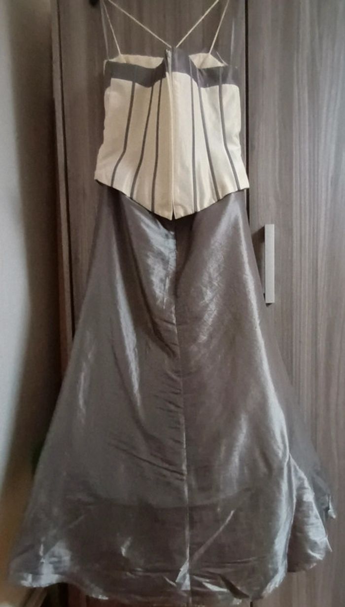 Robe de cérémonie T40 - photo numéro 3