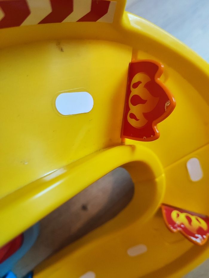 Maxi caserne de pompiers tut tut bolide - photo numéro 3