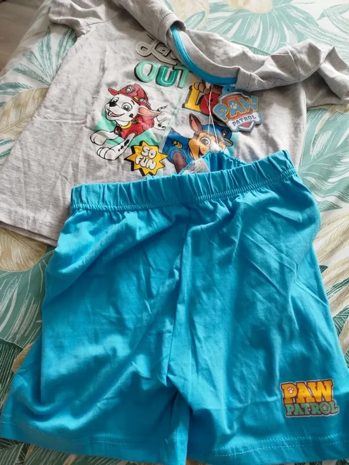 Pyjama shirt T 7 ans