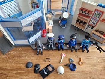 Commissariat playmobil