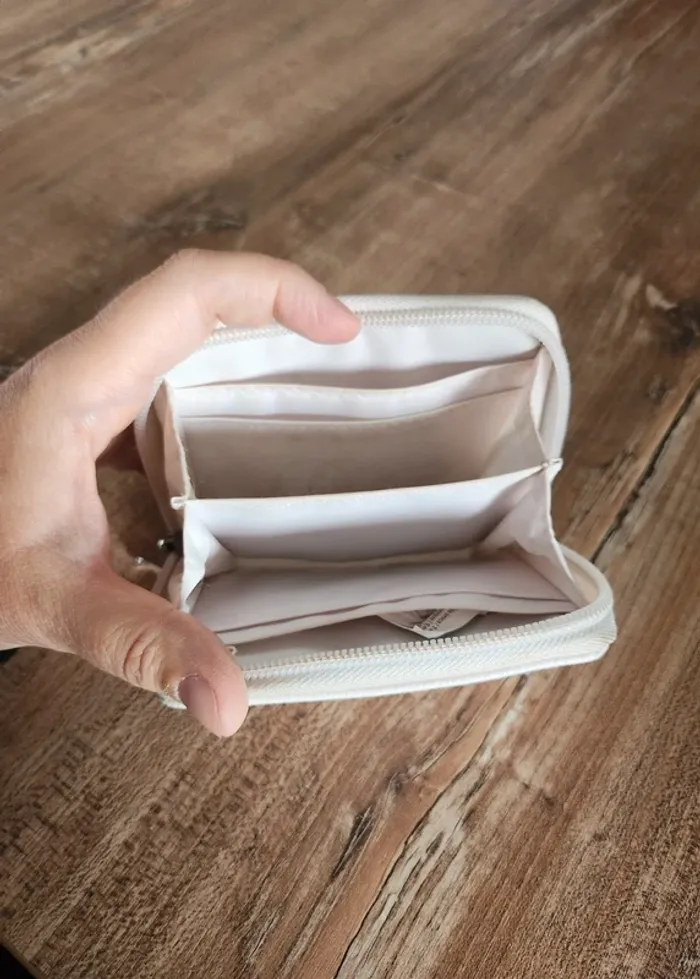 porte monnaies portefeuille Stitch disney blanc en bon état blanc - photo numéro 3