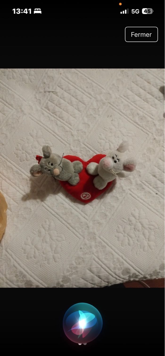 Peluche qui fait des bisous avec le bruitage