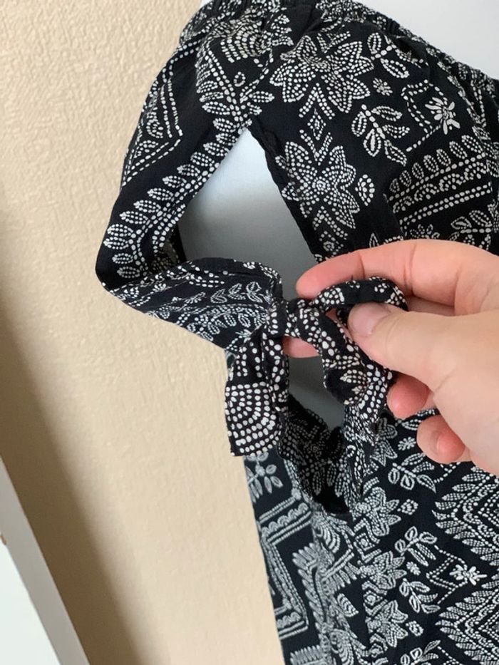 Haut noir motif original C&a t42😺 - photo numéro 5