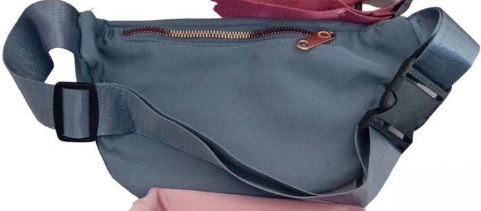 Sac banane neuf - photo numéro 2