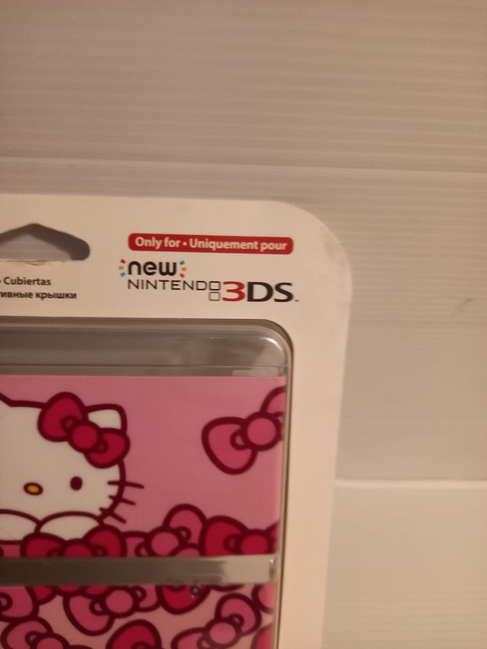 Cover plates New 3ds hello kitty. - photo numéro 2