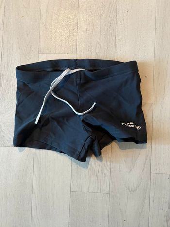 Maillot de bain oxylane 8 ans gris foncé très bon état