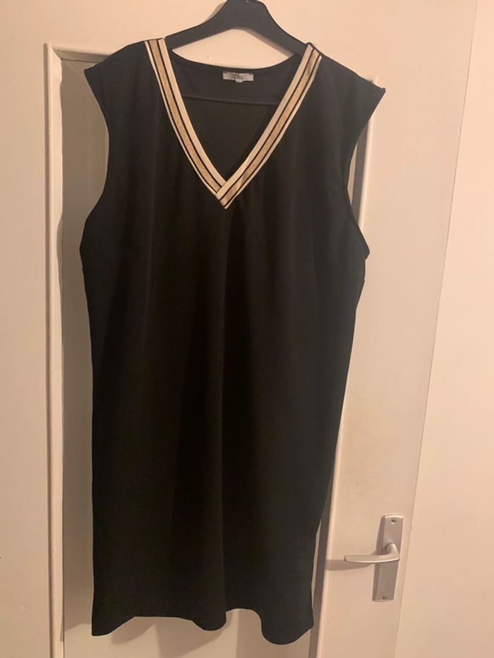 Robe col v - photo numéro 2
