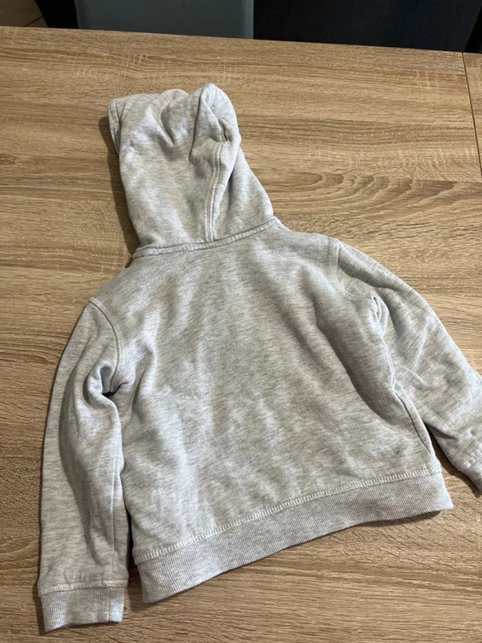 Veste grise en moumoute - photo numéro 4