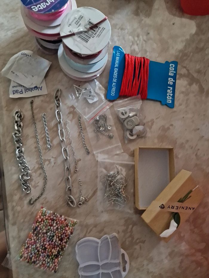 Lot accessoires bijoux - photo numéro 2
