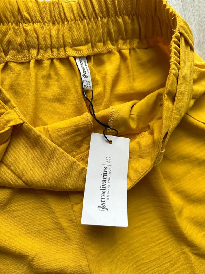 Pantalon neuve Stradivarius - photo numéro 2