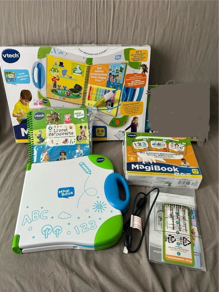 Lot magibook vert et bleu + 3 livrets