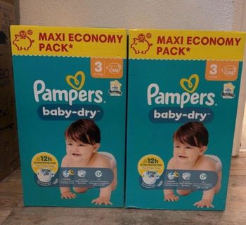 2 cartons de couches pampers taille 3