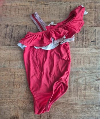 Maillot de bain rouge