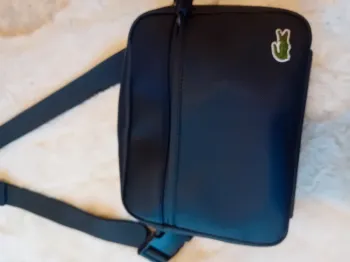 Saccoche bandoullière Lacoste
