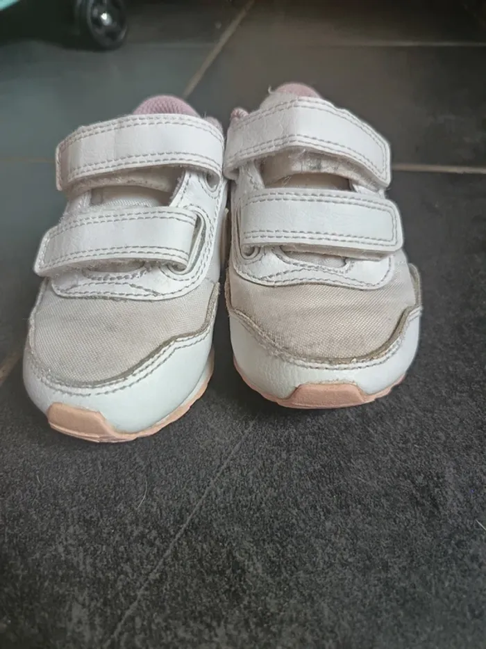 Baskets Nike Md Valiant PS scratch fille Blanc rose 21 - photo numéro 2