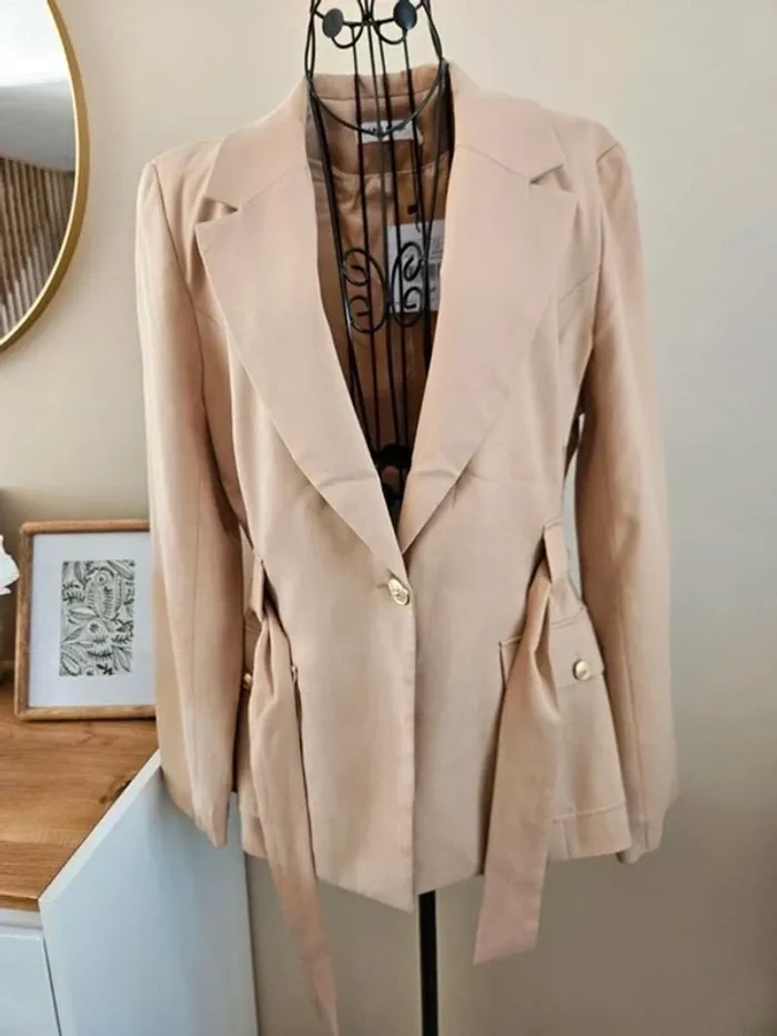 🔅 veste taille 42 - photo numéro 3