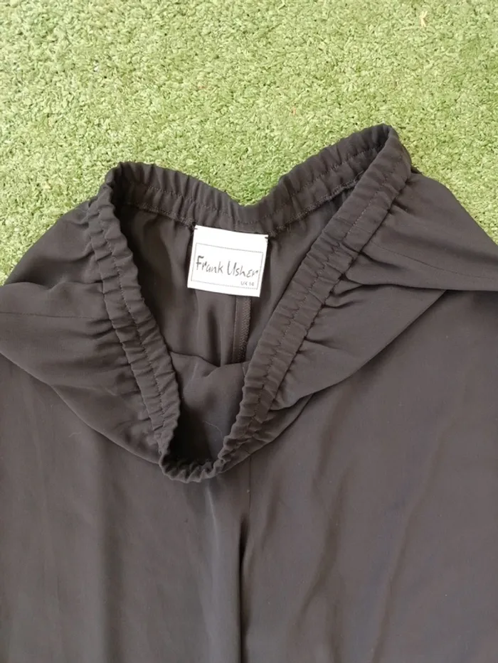Pantalon fluide noir large taille élastique légèrement transparent Franck Usher taille 42 (uk14) - photo numéro 2