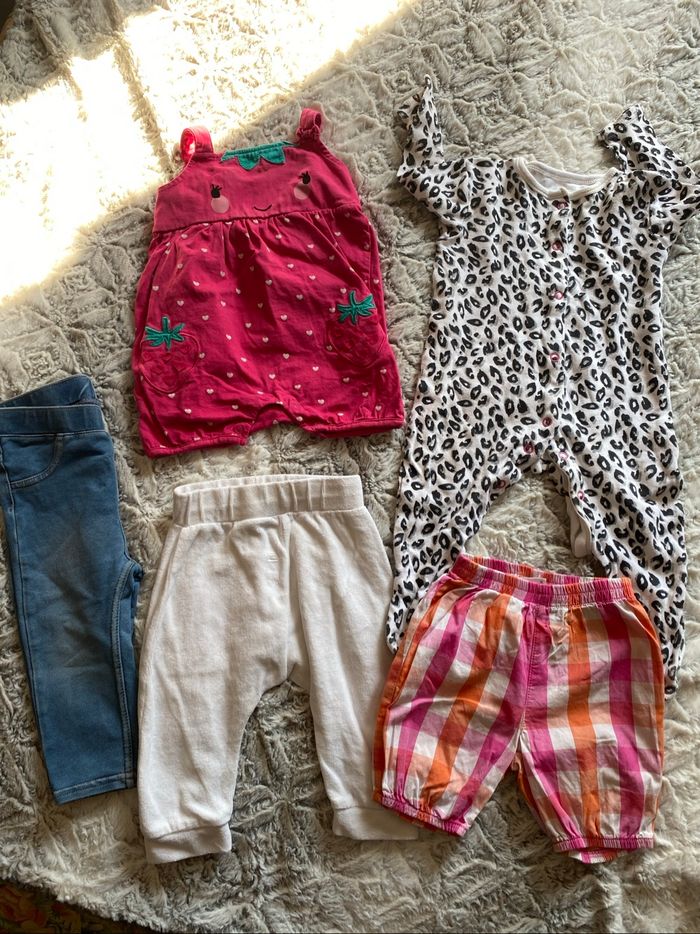 Lot vêtements bébé fille 6 mois