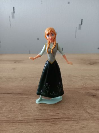 Figurine Maxi Kinder " La Reine des Neiges Anna " 13 cm.