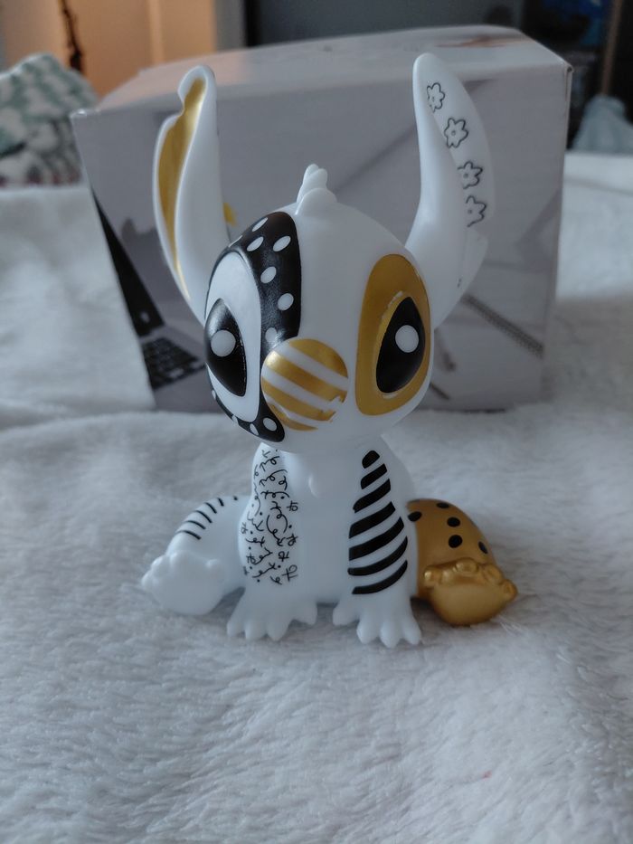 Figurine Stitch