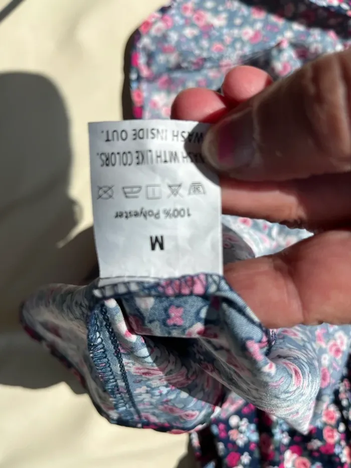 Jolie petite robe d été taille m pour 38 motif fleurit rose et noir taille élastique état neuf - photo numéro 12